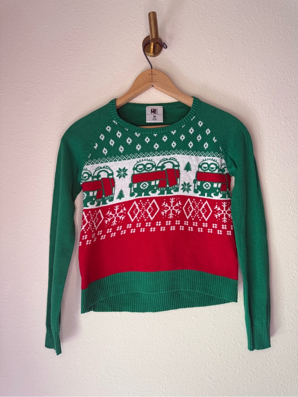 Despicable Me Minions Christmas Sweater Kids size Medium Green Red Fair Isle